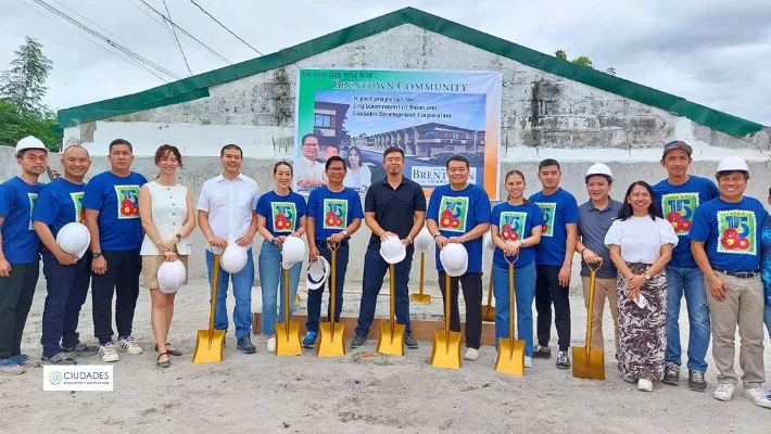Binan LGU Officials with the leaders of Ciudades Development Corp at the Ground Breaking Ceremony of Brentown